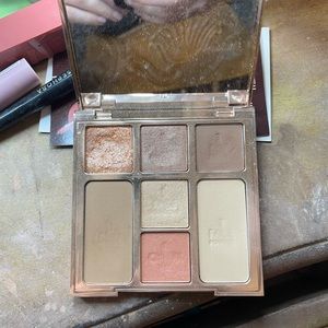 Charlotte Tilbury Look of Love palette